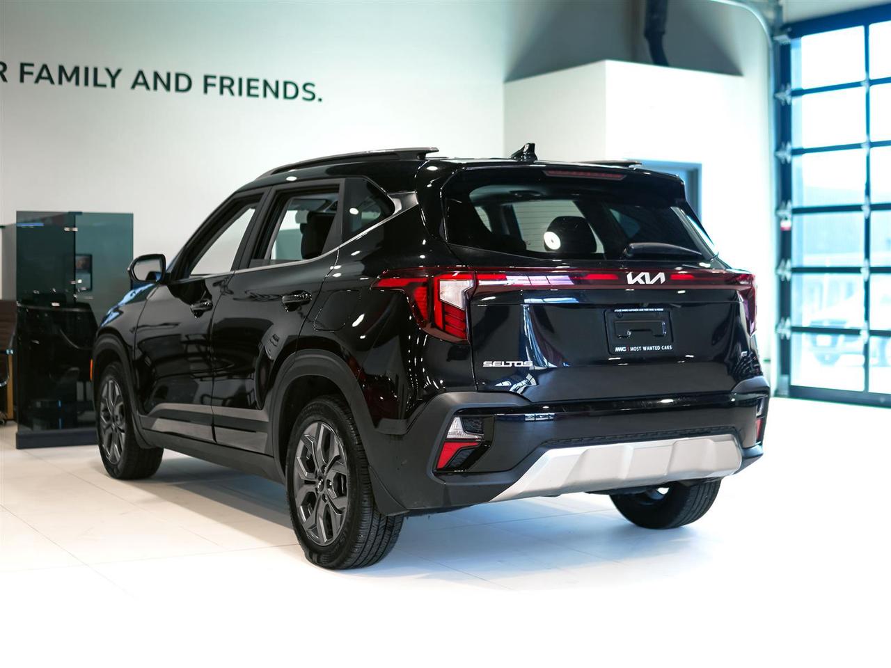 2025 Kia Seltos EX PREMIUM | AWD | LEATHER | ROOF | NO ACCIDENTS Photo
