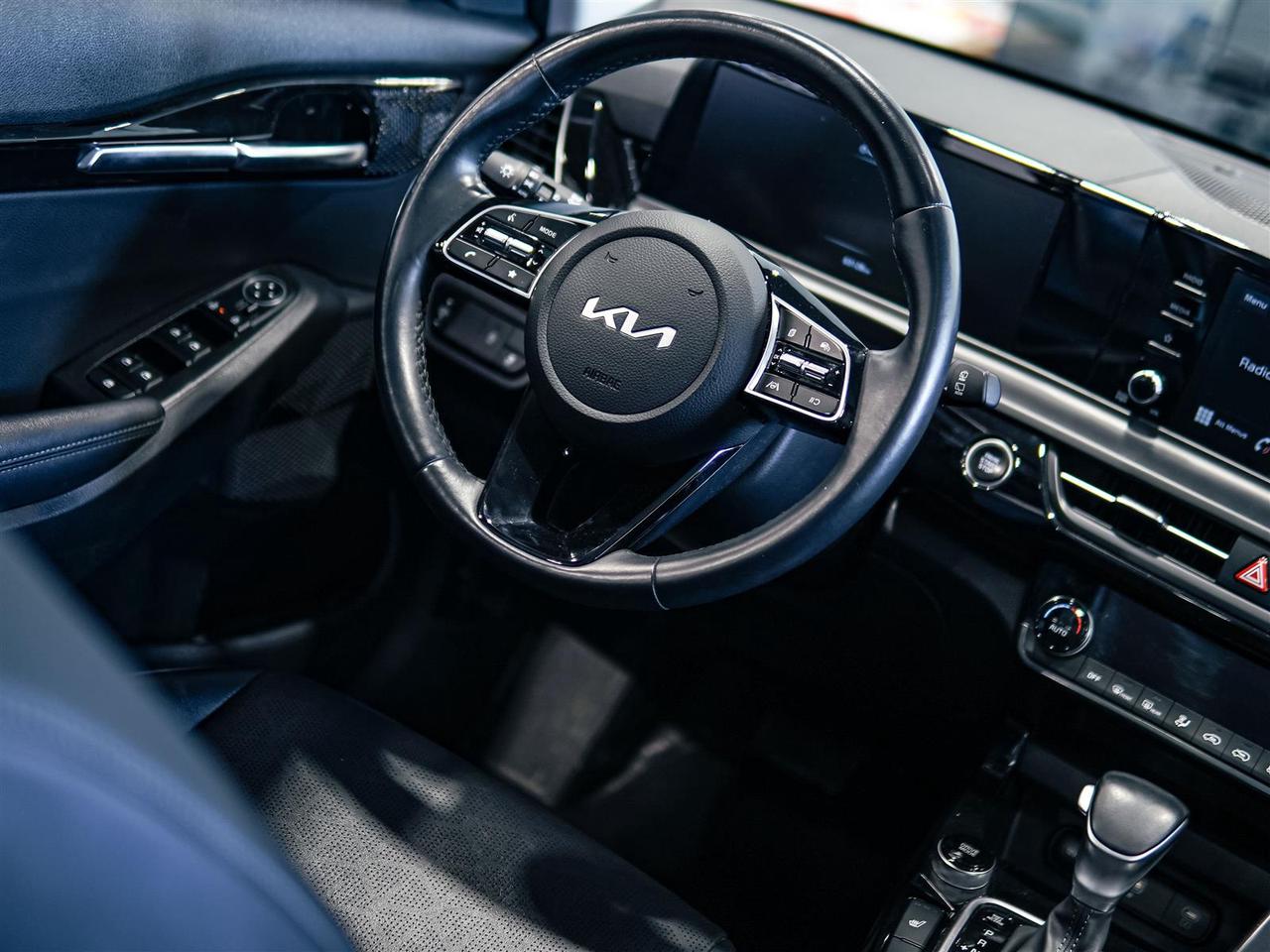 2025 Kia Seltos EX PREMIUM | AWD | LEATHER | ROOF | NO ACCIDENTS Photo