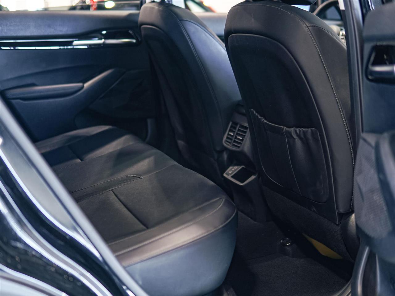 2025 Kia Seltos EX PREMIUM | AWD | LEATHER | ROOF | NO ACCIDENTS Photo
