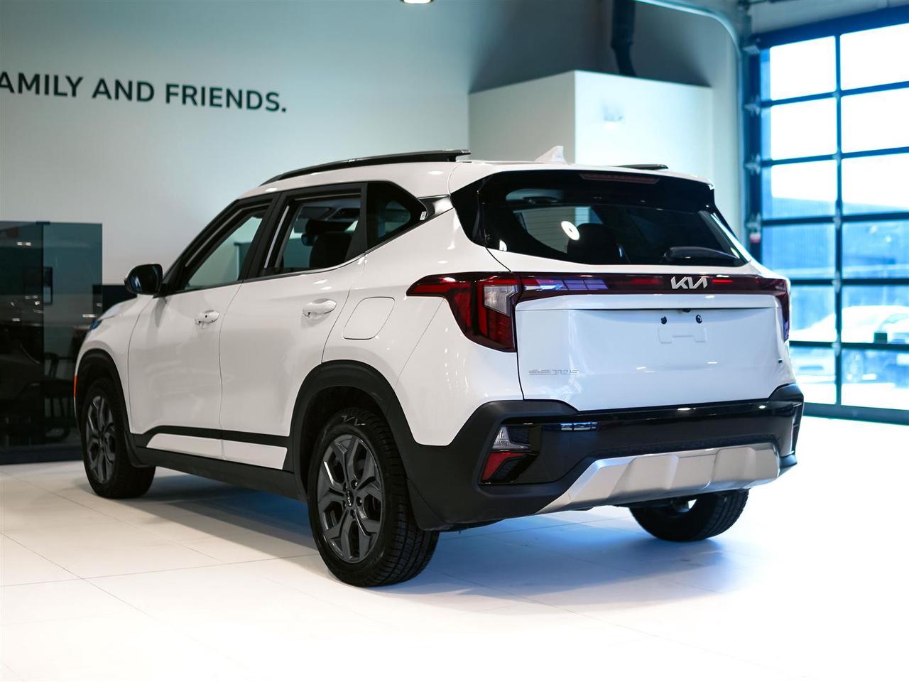 2025 Kia Seltos EX PREMIUM | AWD | LEATHER | ROOF | NO ACCIDENTS Photo