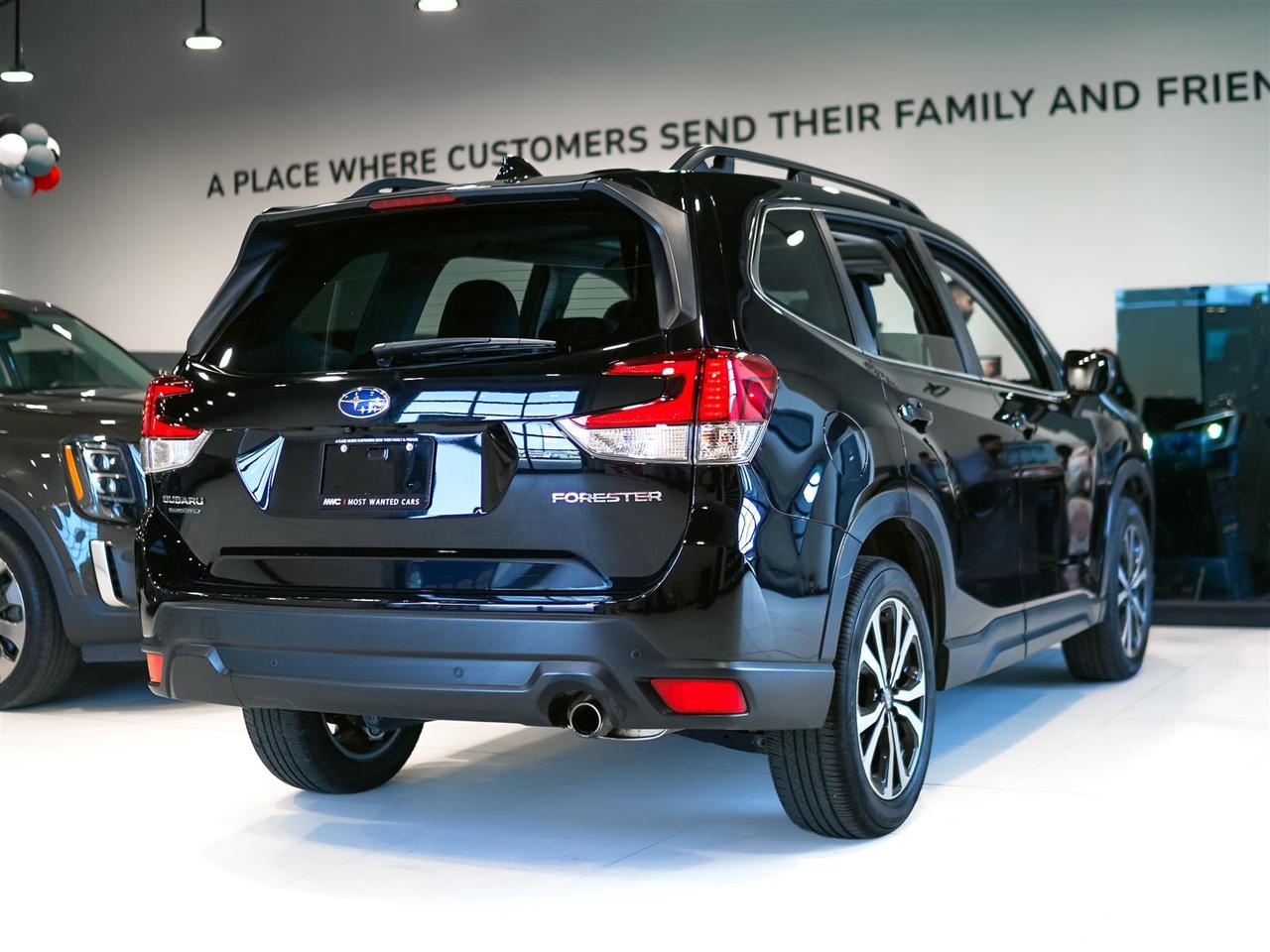 2023 Subaru Forester LIMITED | AWD | NAV | LTHR | PANO | NO ACCIDENTS Photo