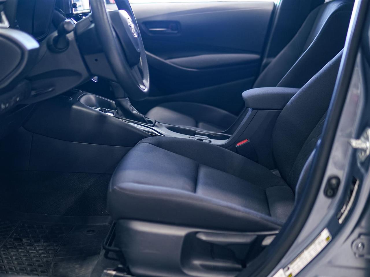 2025 Toyota Corolla LE | BLIND SPOT | HEATED SEATS | NO ACCIDENTS Photo