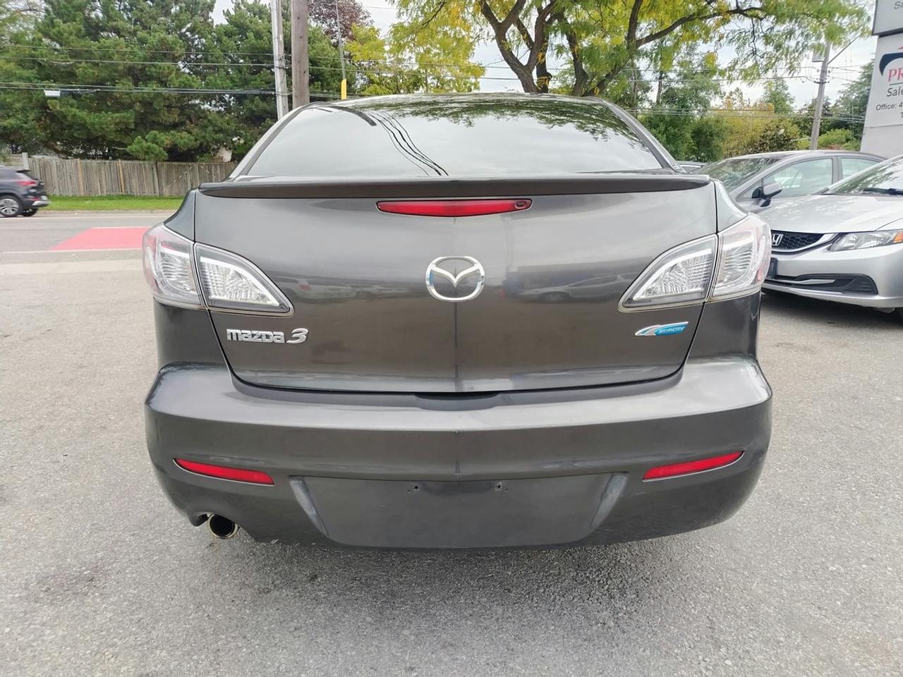2013 Mazda MAZDA3 i Touring Photo