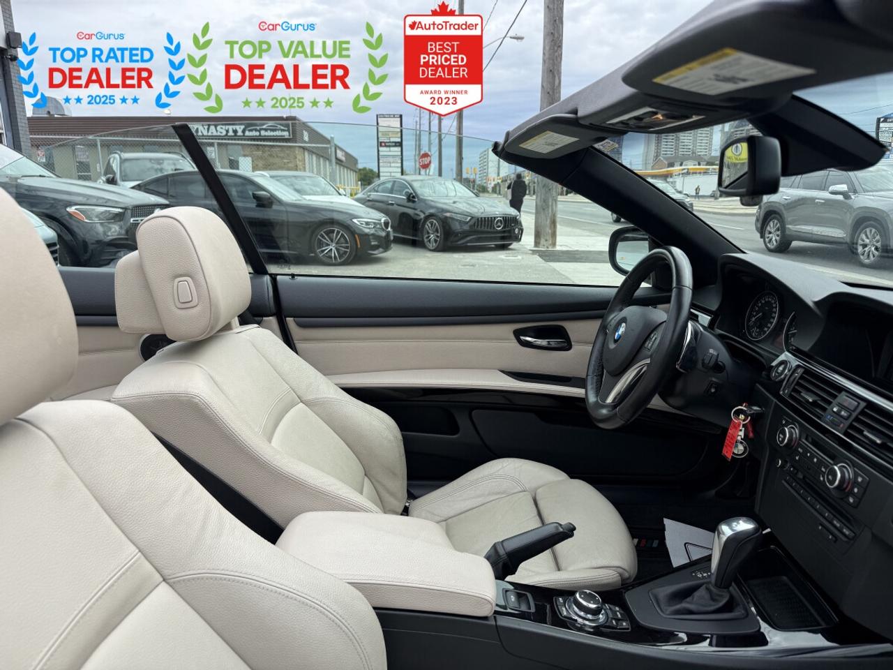 2011 BMW 3 Series PREMIUM PKG | LOW KM | HARD TOP CONVERTIBLE | NAVIGATION Photo