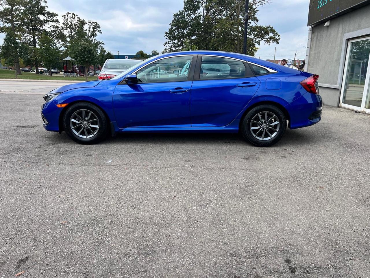 2021 Honda Civic EX Photo5