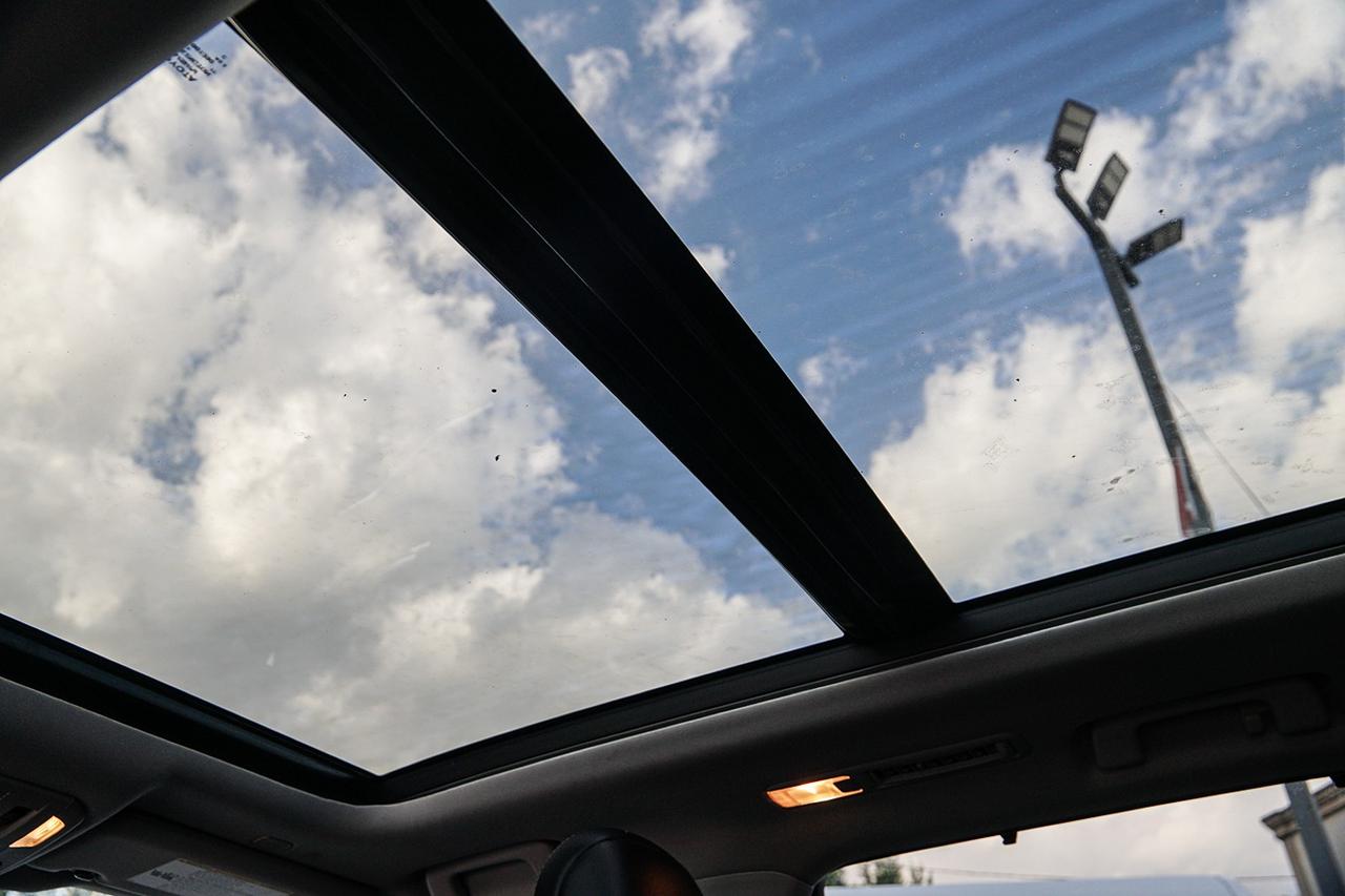 2023 Toyota Highlander Limited AWD |NO ACCIDENT|PANO|COOLED|LEATHER|BSM| Photo