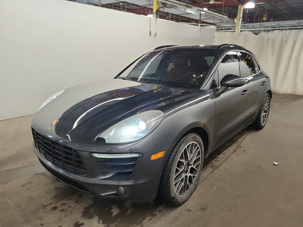 2017 Porsche Macan  - Photo #7