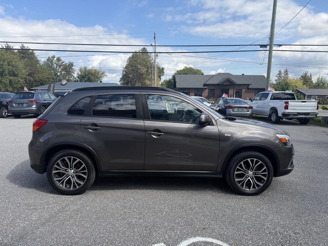2017 Mitsubishi RVR LIMITED EDITION-4WD-HEATED SEATS-REMOTE START-BLUETOOTH Photo