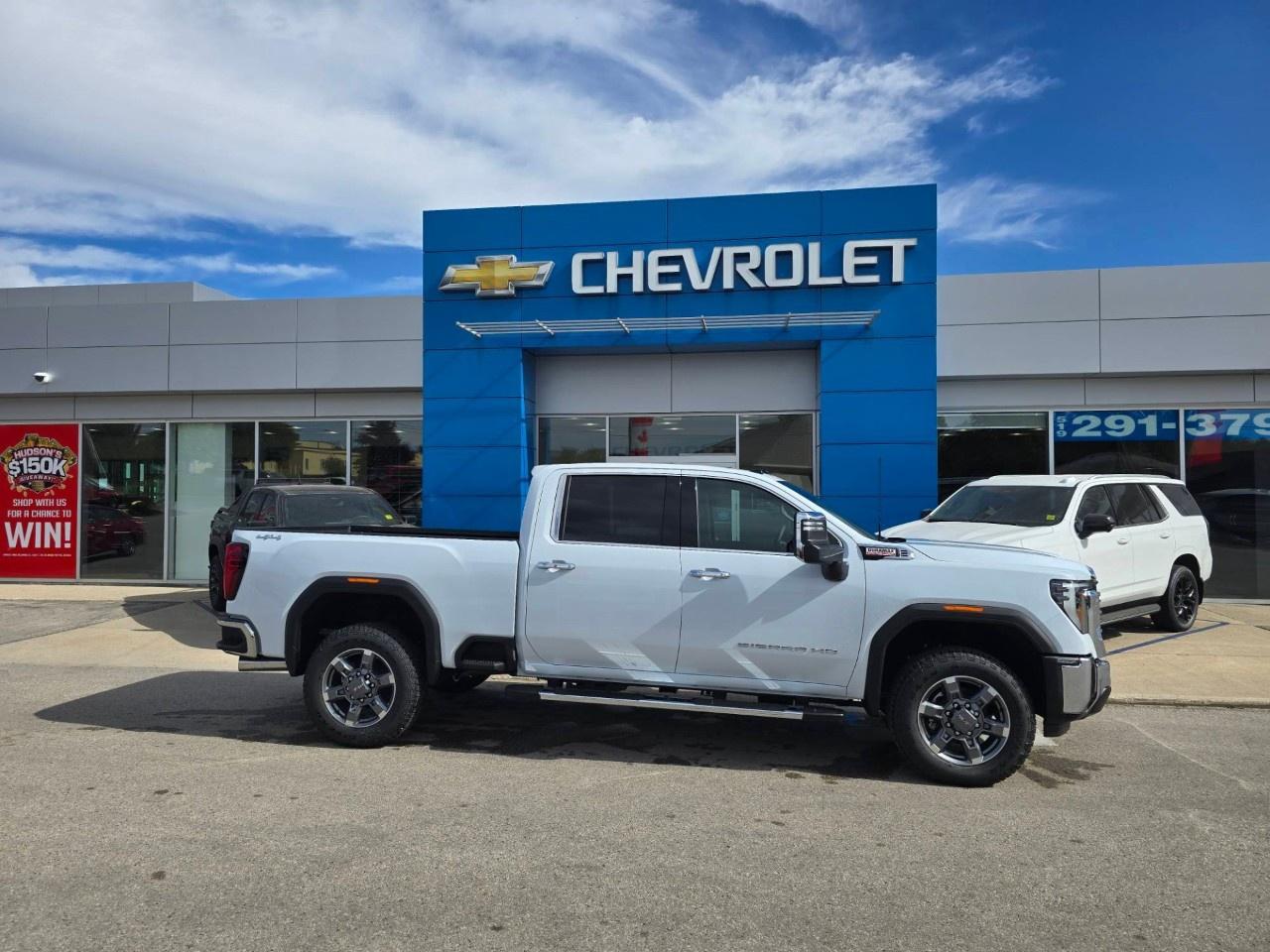 2026 GMC Sierra 2500 HD Crew Cab Standard Box 4-Wheel Drive SLT Photo1