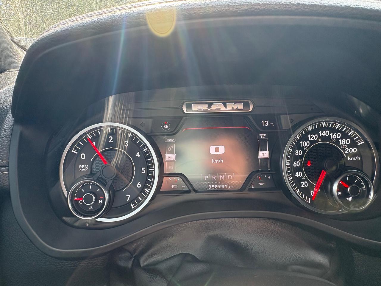 2022 RAM 1500 SPORT 4X4 CREW CAB 5'7" BOX Photo