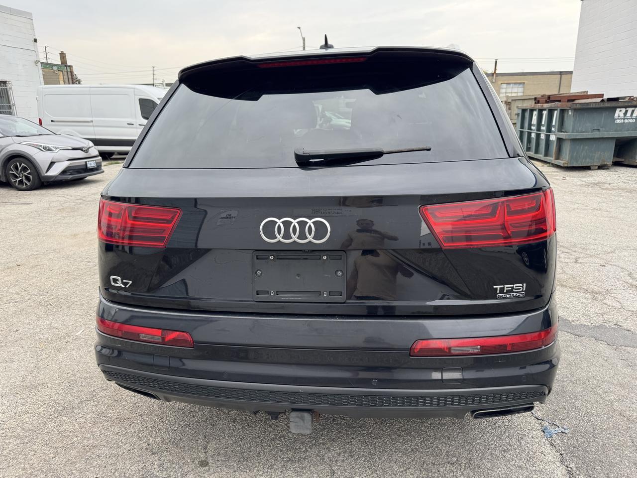 2017 Audi Q7 3.0T Technik Photo