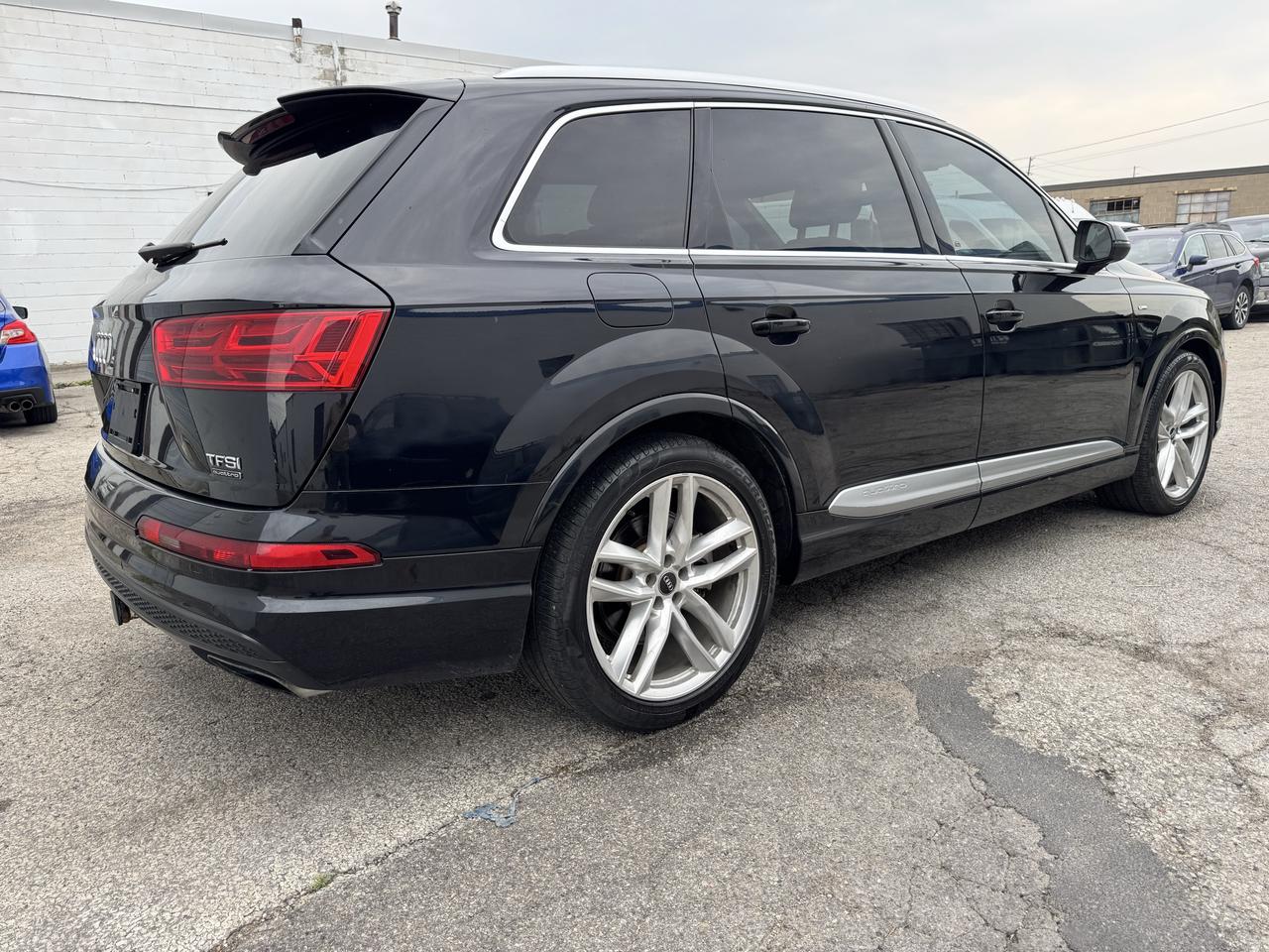 2017 Audi Q7 3.0T Technik Photo