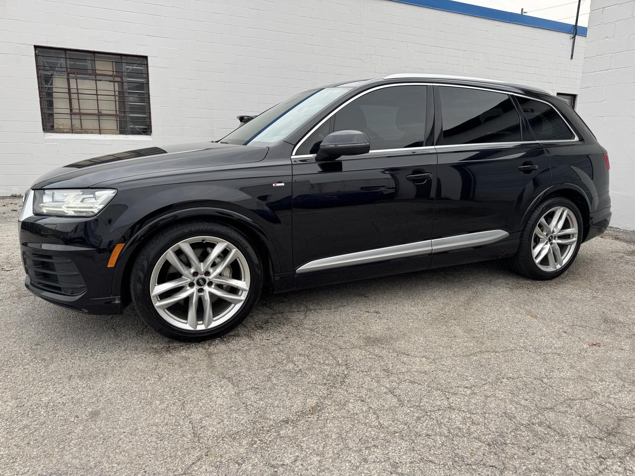 2017 Audi Q7 3.0T Technik - Photo #3