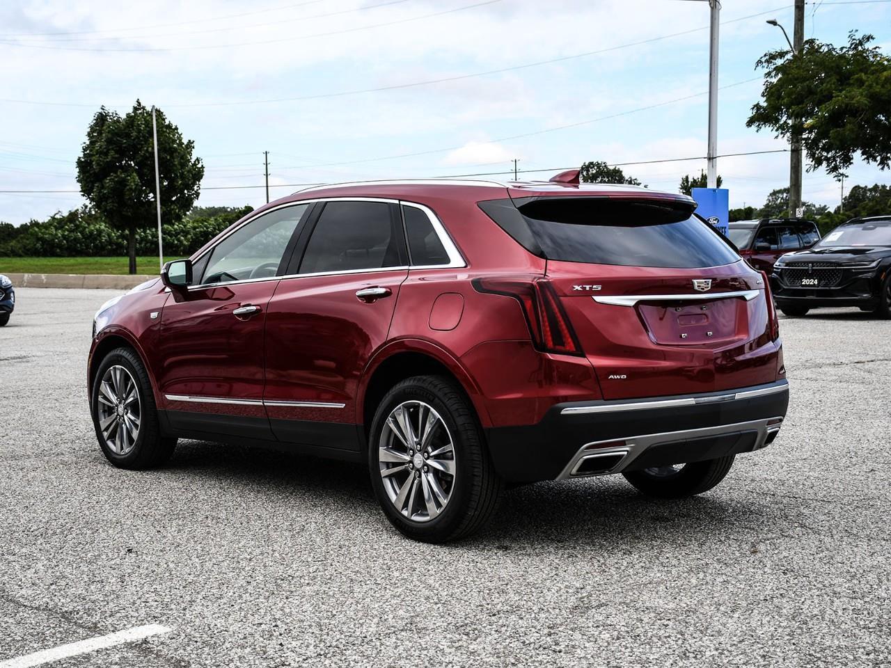 2025 Cadillac XT5 Premium Luxury NAV | SURNOOR | HTD SEATS | HTD STEERING | REMOTE START Photo
