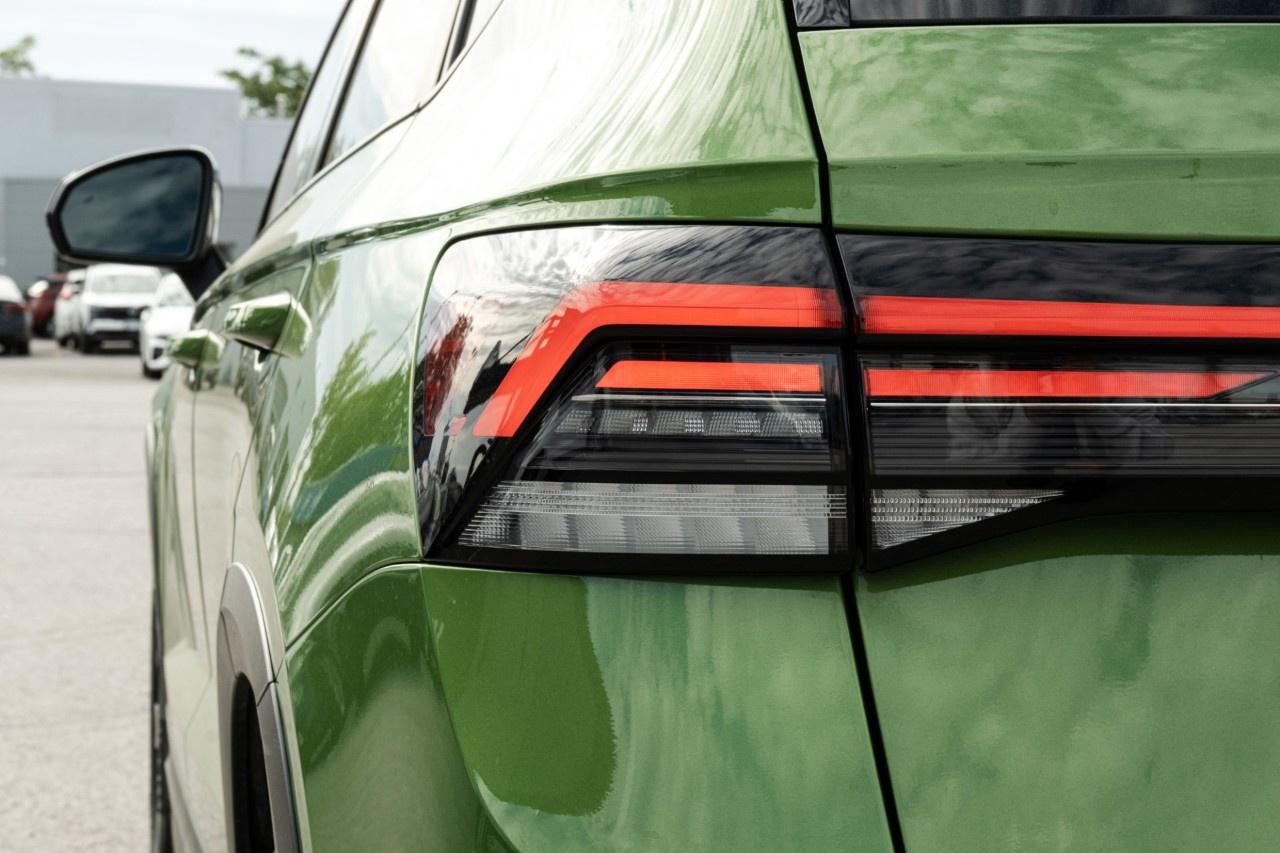 2025 Volkswagen Taos Comfortline Black Edition 4MOTION Photo