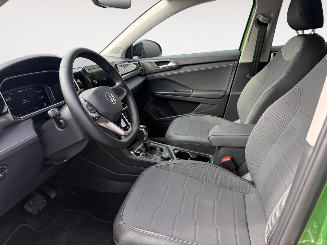 2025 Volkswagen Taos Comfortline Black Edition 4MOTION Photo
