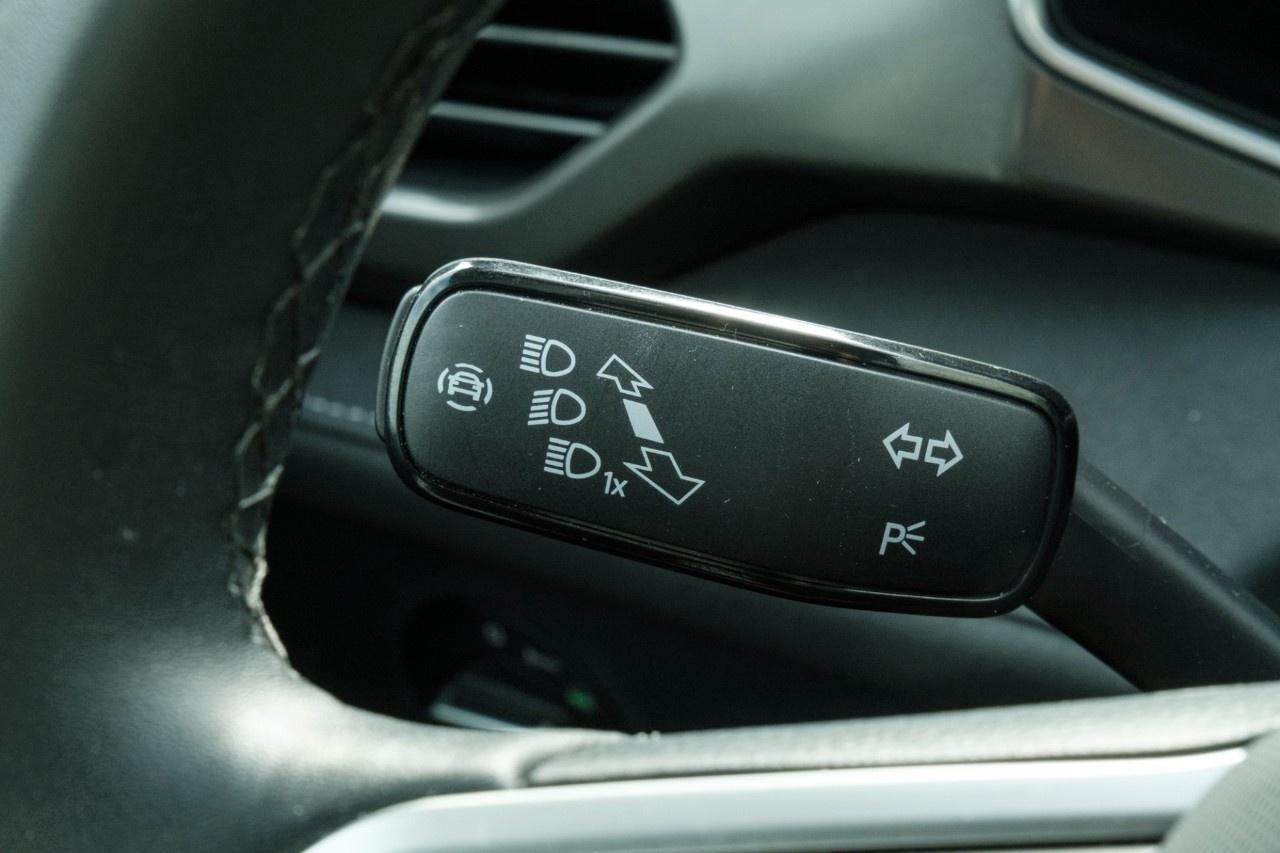 2025 Volkswagen Taos Comfortline Black Edition 4MOTION Photo
