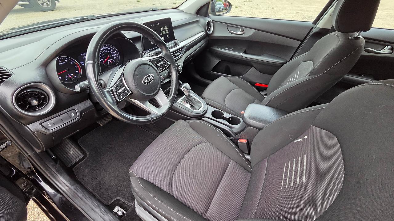 2021 Kia Forte LX Photo