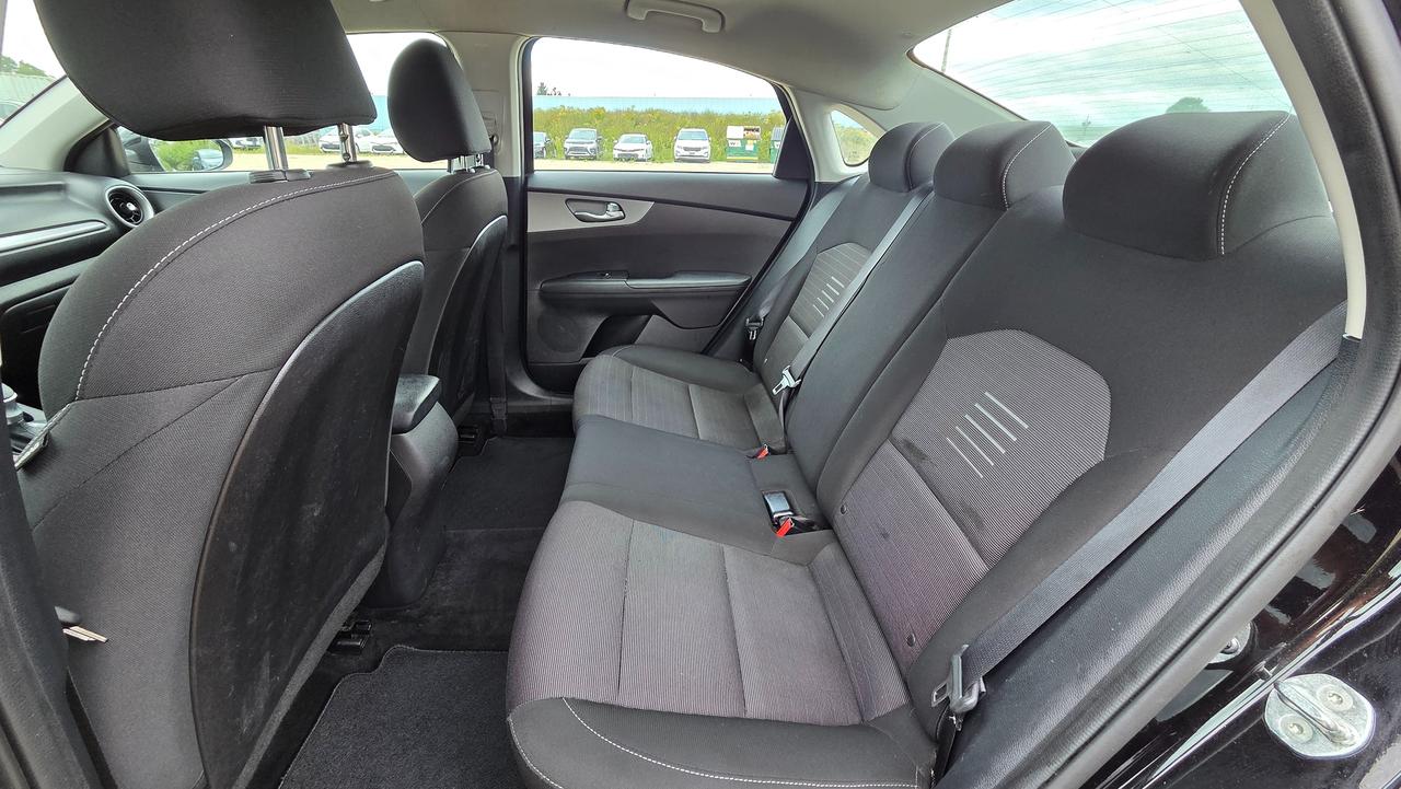 2021 Kia Forte LX Photo