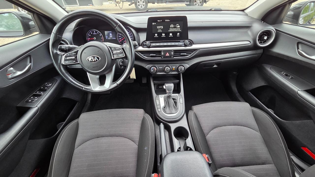 2021 Kia Forte LX Photo