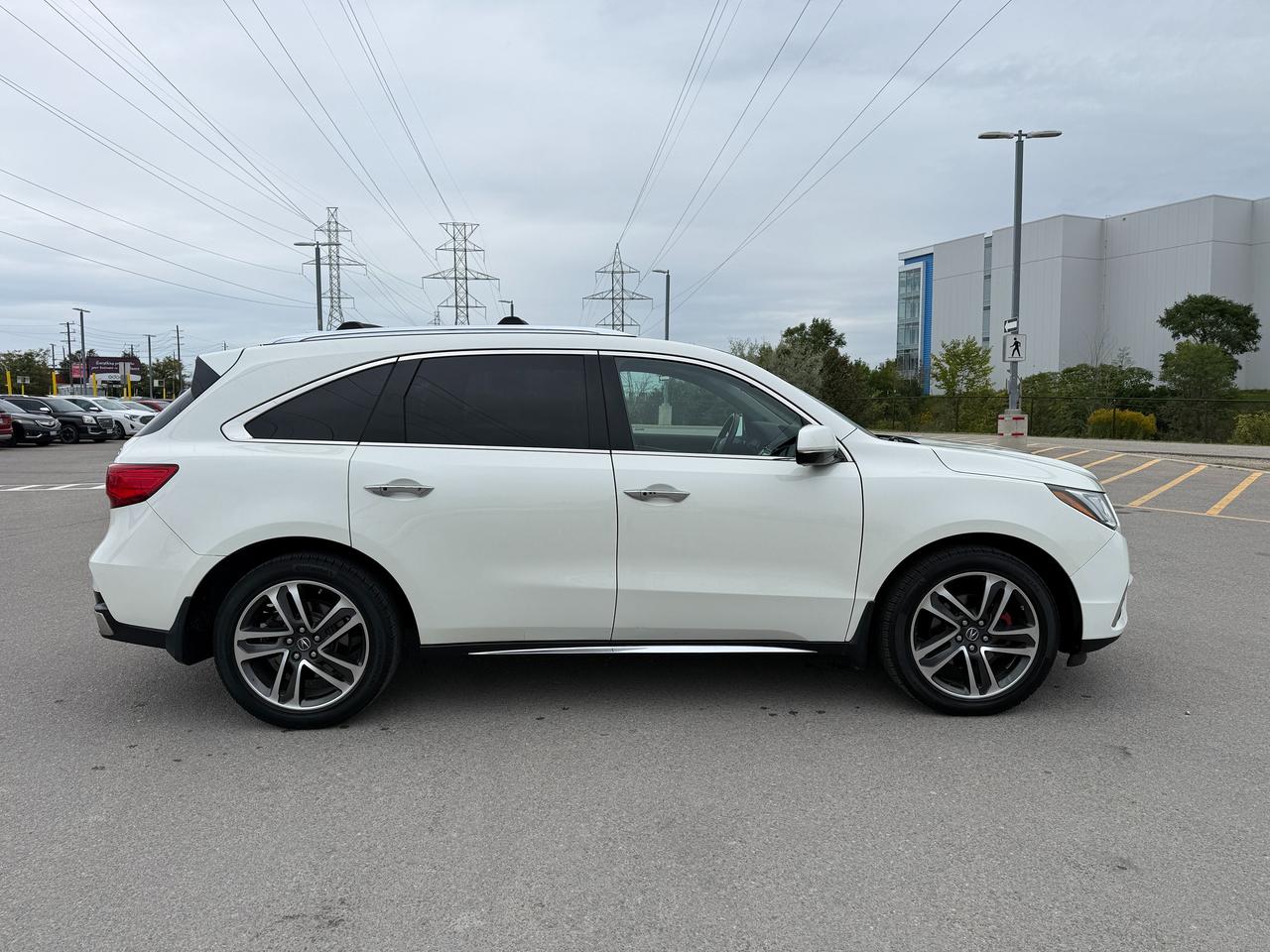 2017 Acura MDX Tech pkg Photo