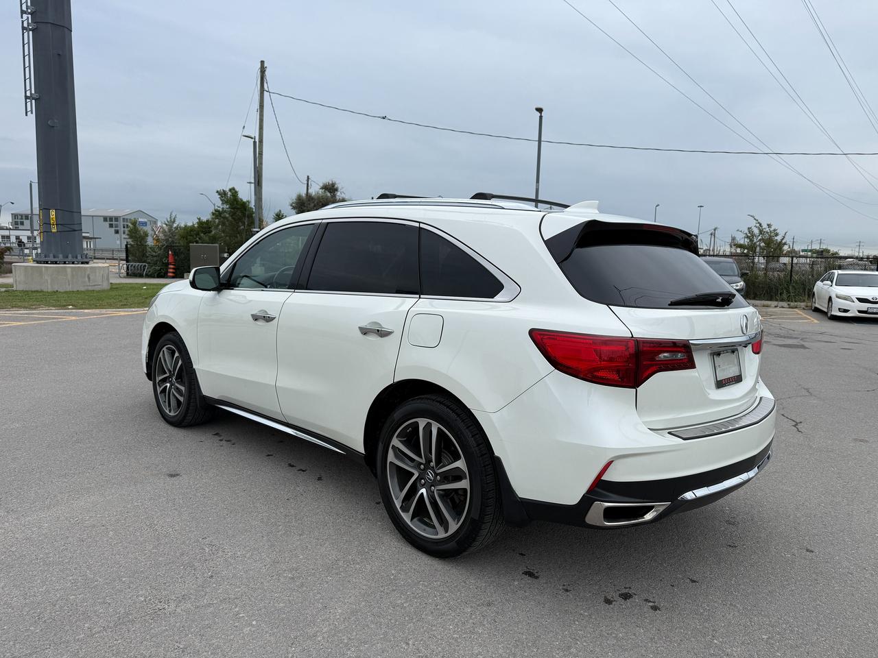 2017 Acura MDX Tech pkg Photo
