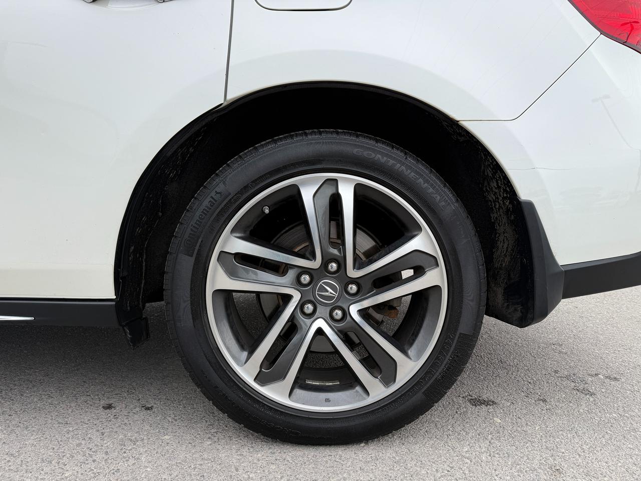 2017 Acura MDX Tech pkg Photo