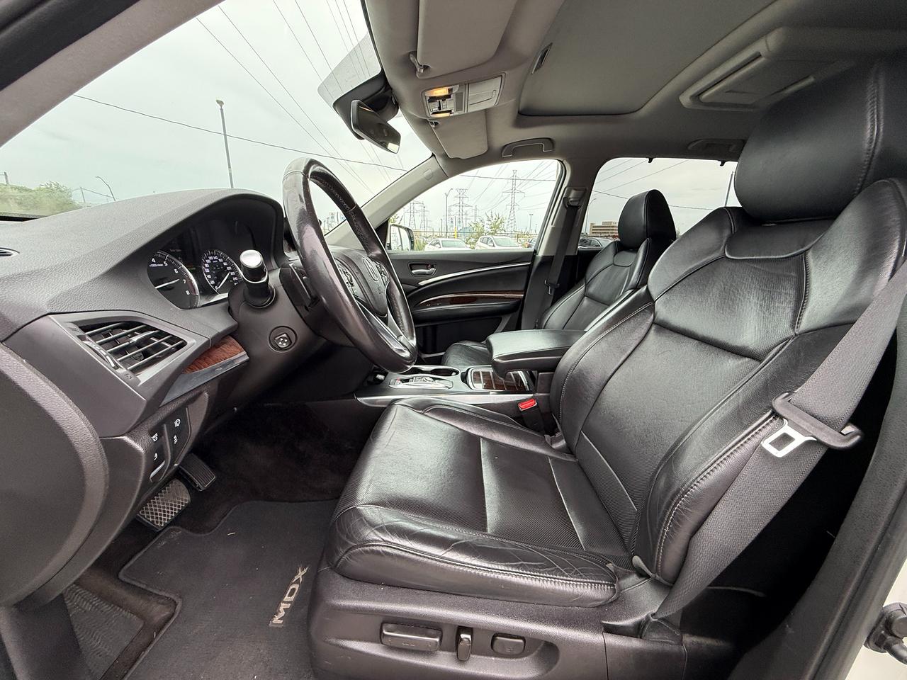 2017 Acura MDX Tech pkg Photo