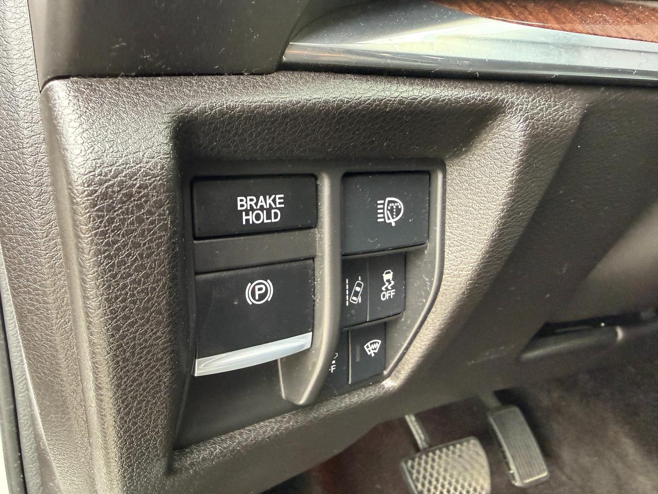 2017 Acura MDX Tech pkg Photo
