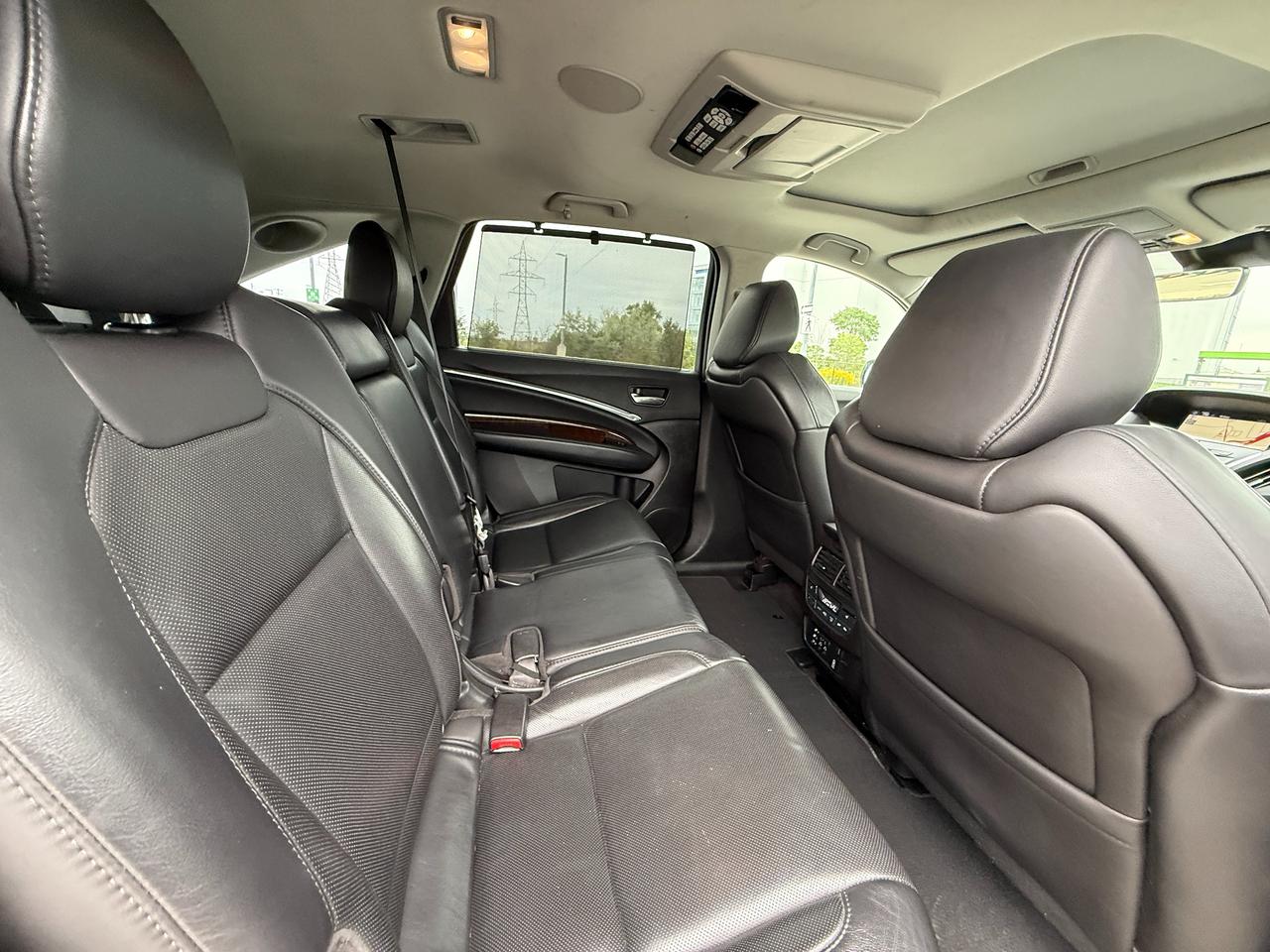 2017 Acura MDX Tech pkg Photo