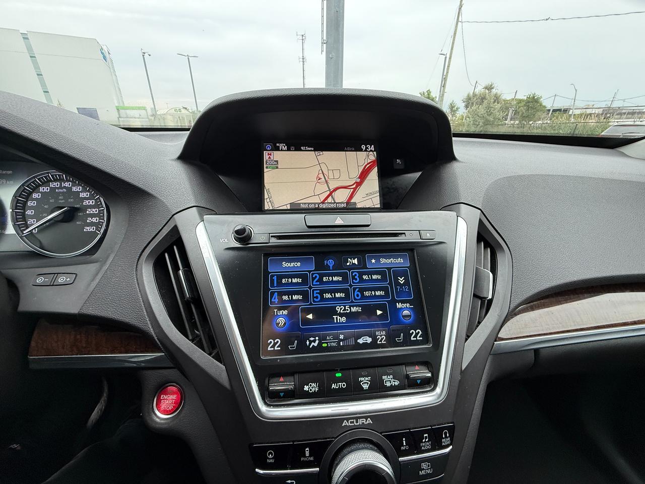2017 Acura MDX Tech pkg Photo