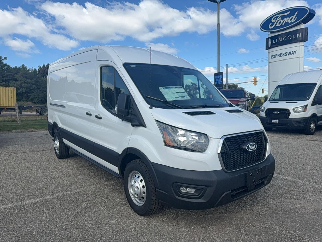2027 Ford Transit TRANSIT CARGO T-250 AWD, MEDIUM ROOF, CO-PILOT 2.0 Photo2