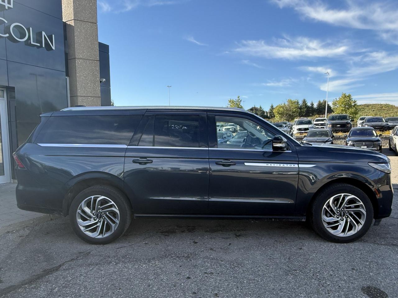 2025 Lincoln Navigator 'L' 202A WITH 22" RIMS! LOADED! LEATHER, NAV! Photo1