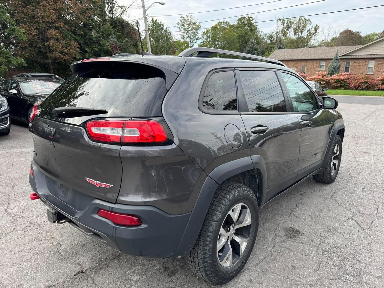 2016 Jeep Cherokee 4WD 4dr Trailhawk - Photo #9
