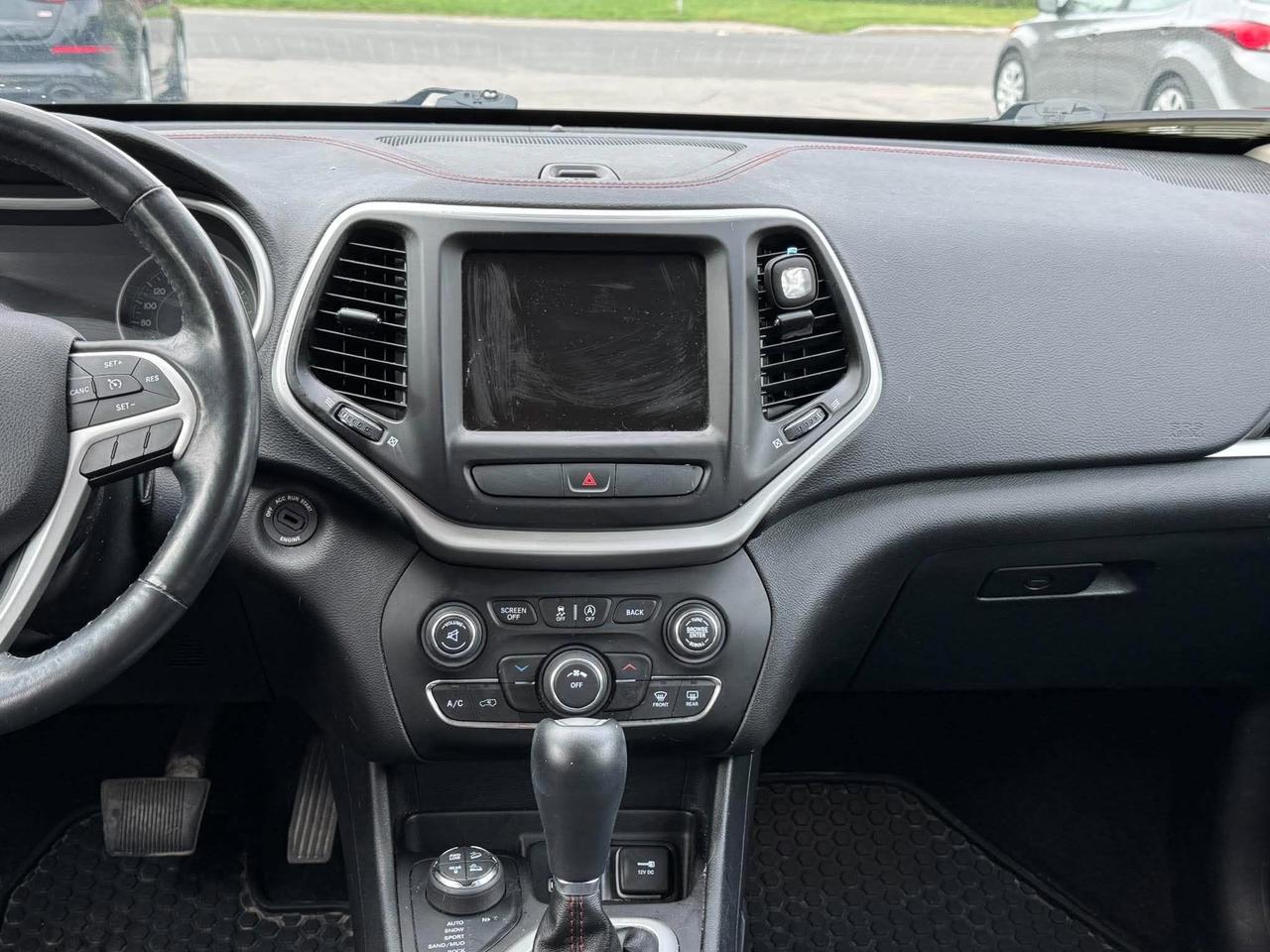2016 Jeep Cherokee 4WD 4dr Trailhawk Photo