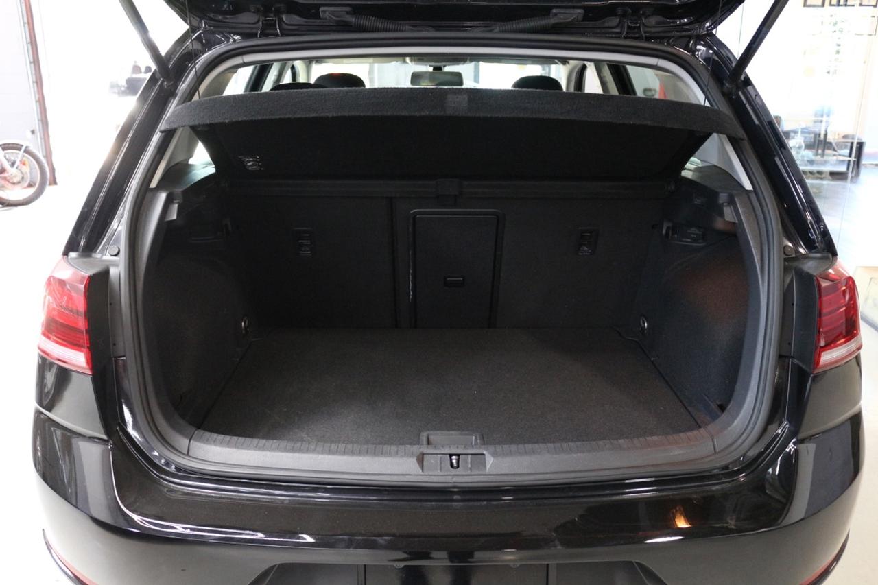 2020 Volkswagen Golf TRENDLINE TSI - CLEAN TITLE Photo