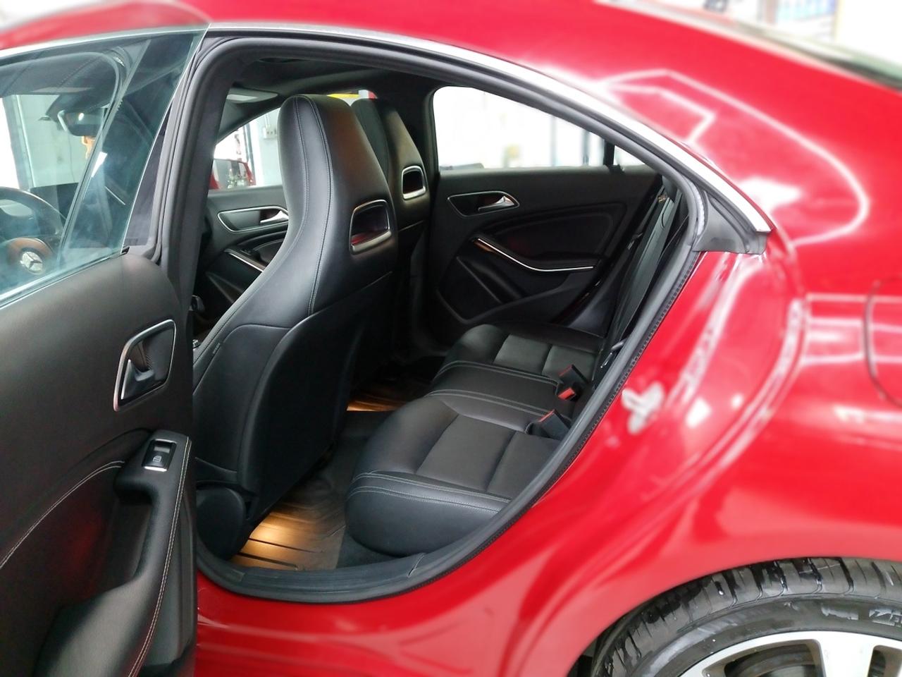 2018 Mercedes-Benz CLA250 4MATIC AWD-LOW KM 1 OWNER Photo
