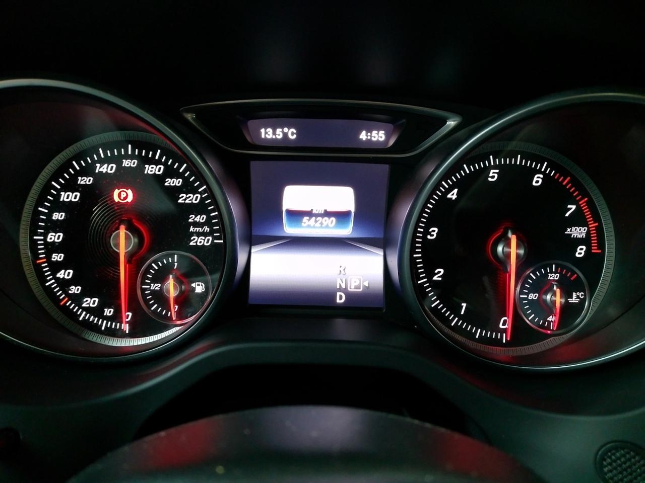 2018 Mercedes-Benz CLA250 4MATIC AWD-LOW KM 1 OWNER Photo