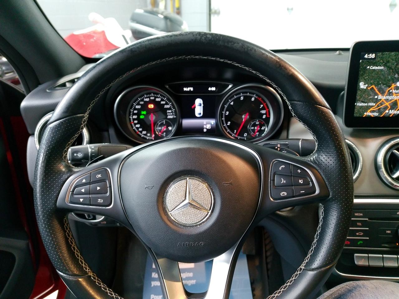 2018 Mercedes-Benz CLA250 4MATIC AWD-LOW KM 1 OWNER Photo