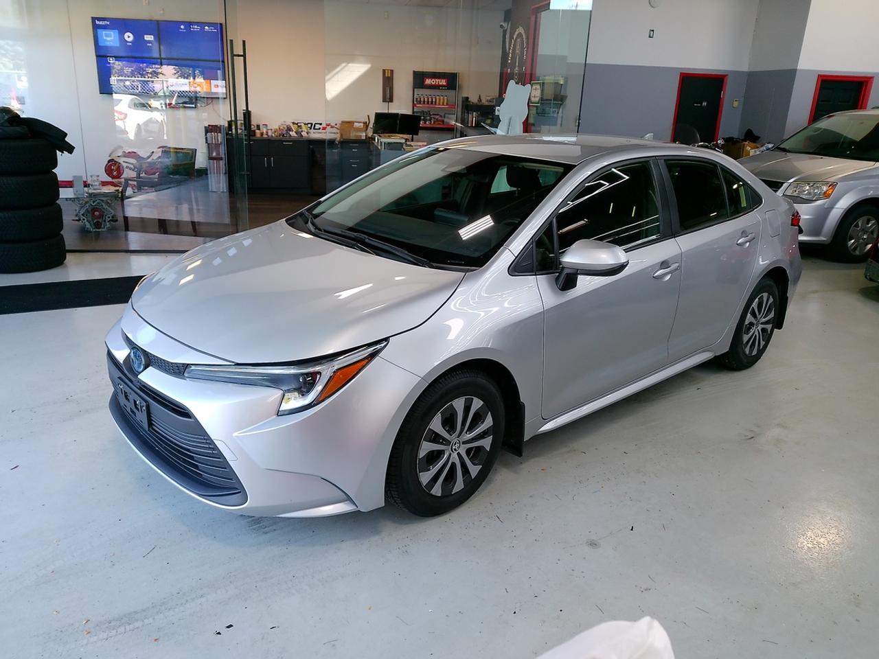 2023 Toyota Corolla LE Hybrid - CLEAN CARFAX ACCIDENT FREE Photo0