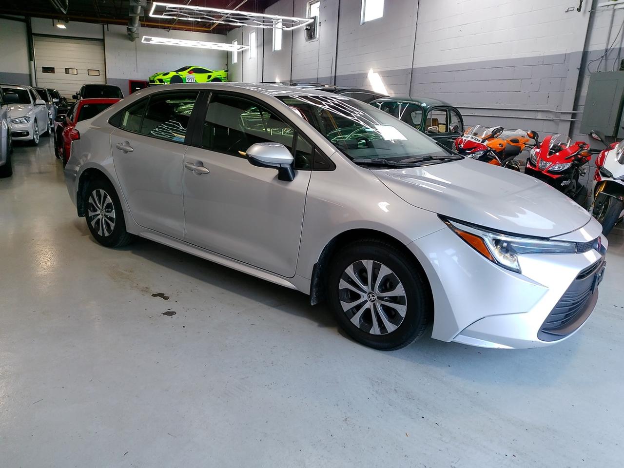 2023 Toyota Corolla LE Hybrid - CLEAN CARFAX ACCIDENT FREE Photo