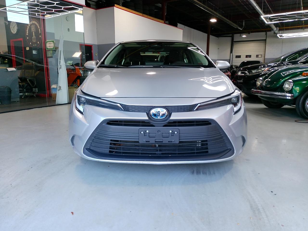 2023 Toyota Corolla LE Hybrid - CLEAN CARFAX ACCIDENT FREE Photo