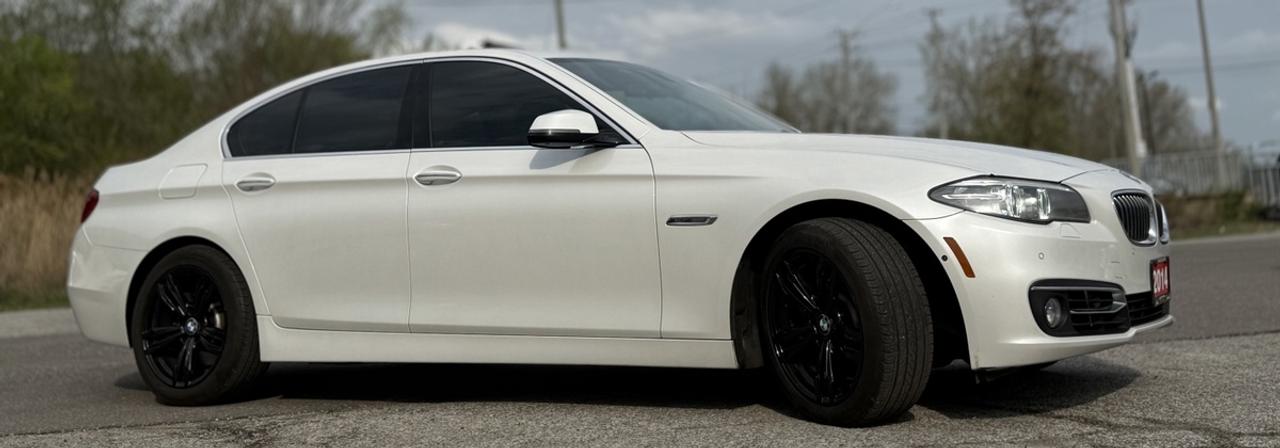 2014 BMW 5-Series 528i xDrive Photo1