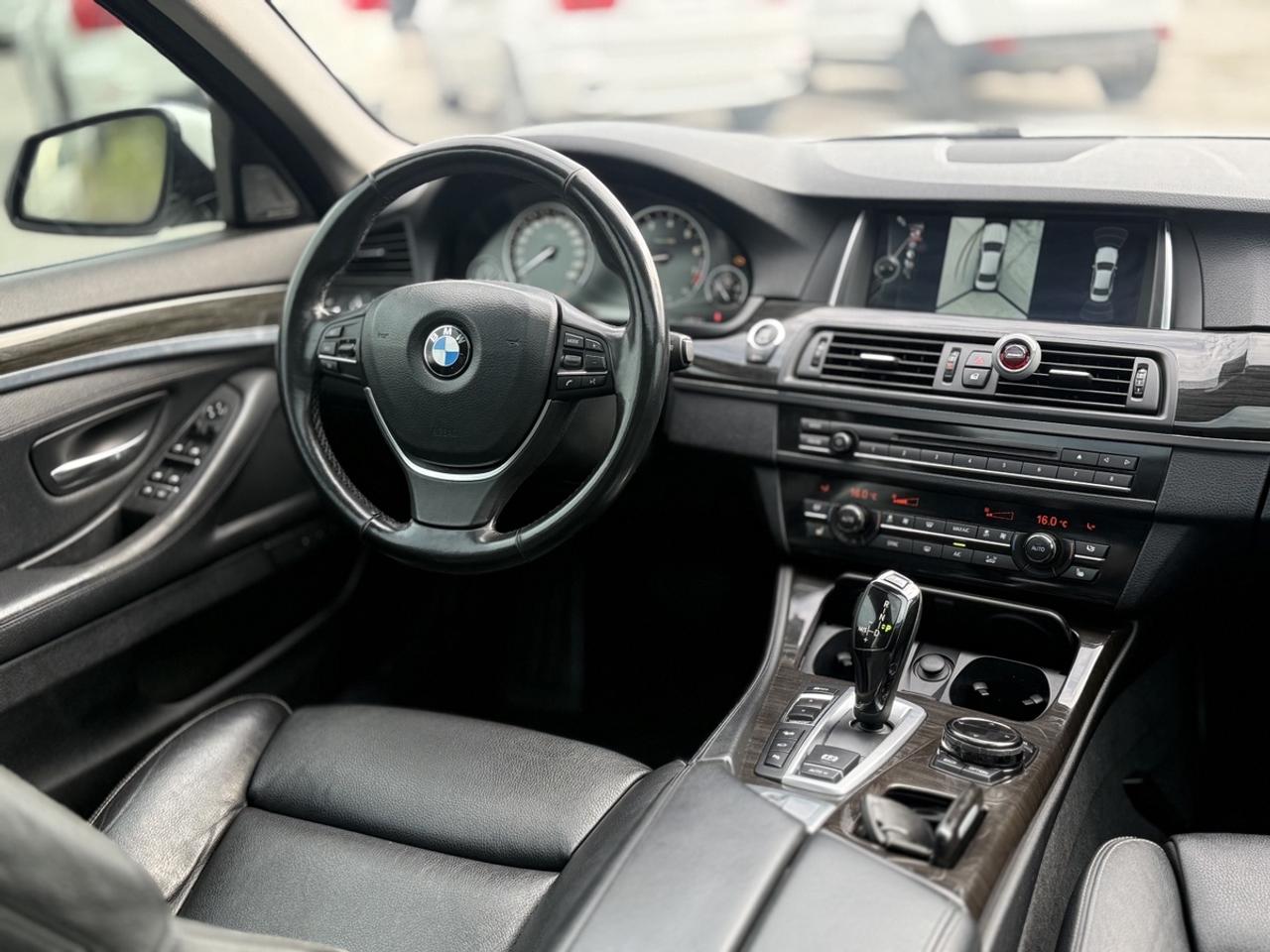 2014 BMW 5-Series 528i xDrive Photo