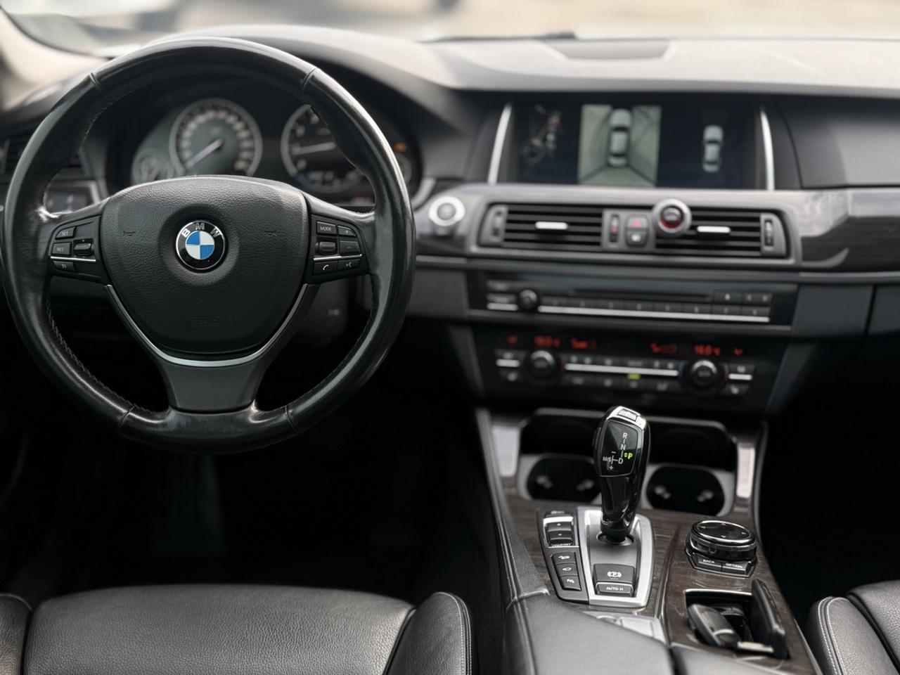 2014 BMW 5-Series 528i xDrive Photo