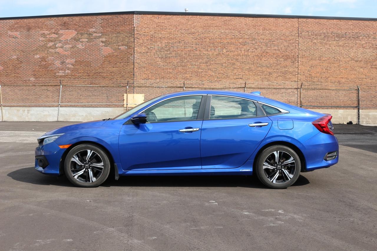 2018 Honda Civic TOURING - ACC/ LANE ASSIST Photo