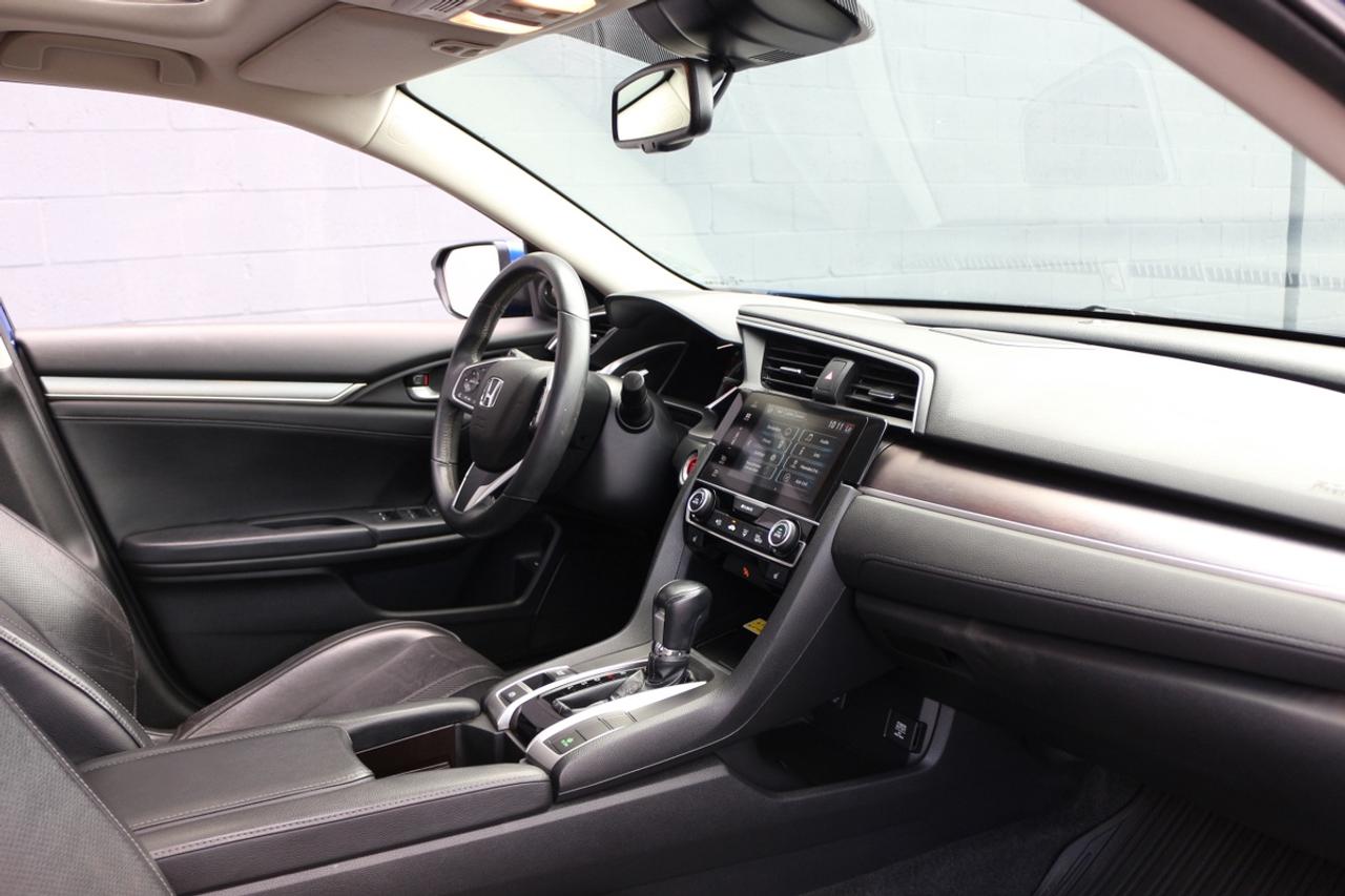2018 Honda Civic TOURING - ACC/ LANE ASSIST Photo