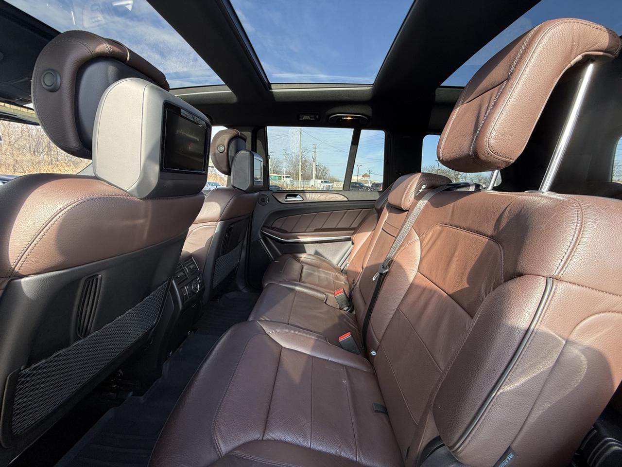 2014 Mercedes-Benz GL-Class GL550 Photo3