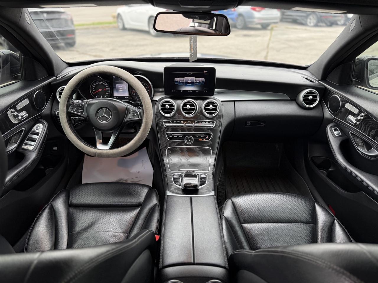 2016 Mercedes-Benz C-Class C300 Photo