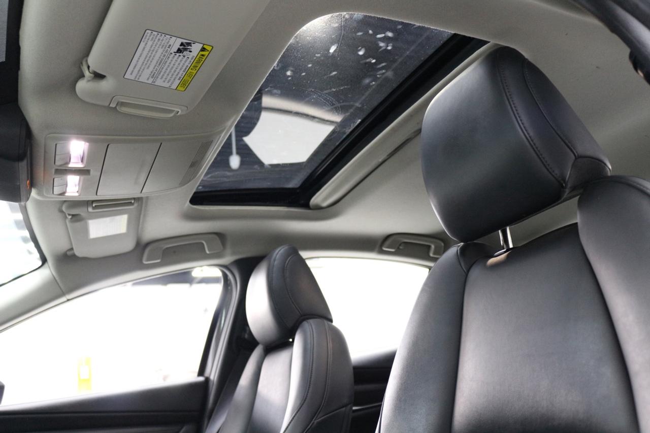 2019 Mazda MAZDA3 GS - LEATHER  CLEAN CARFAX ACCIDENT FREE Photo